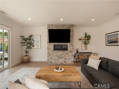 339 E 19th , Costa Mesa, CA