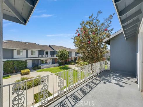 107 Lexington , Costa Mesa, CA