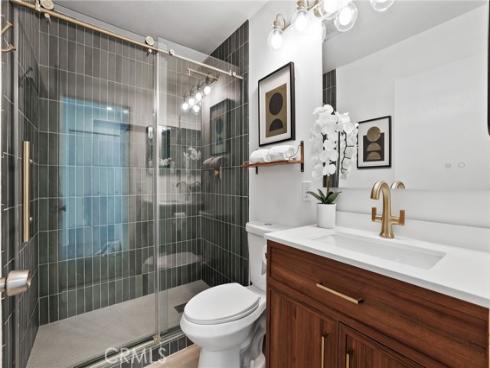 260 Victoria F2 , Costa Mesa, CA