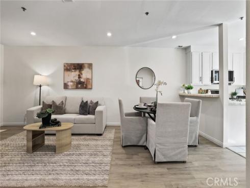 260 Victoria F2 , Costa Mesa, CA