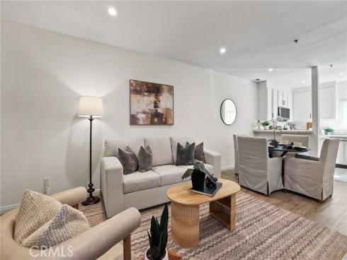 260 Victoria F2 , Costa Mesa, CA