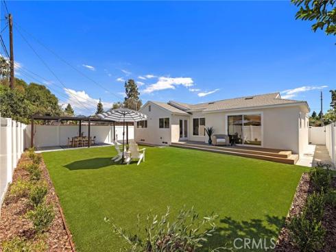 674 Senate Street, Costa Mesa, CA