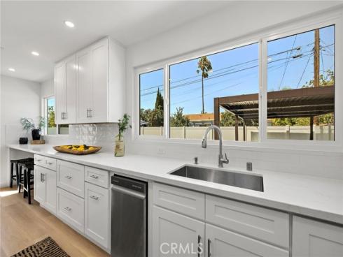 674 Senate Street, Costa Mesa, CA