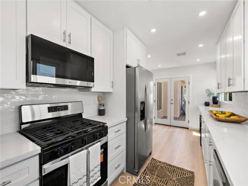 674 Senate Street, Costa Mesa, CA