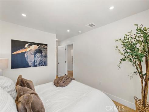 674 Senate Street, Costa Mesa, CA