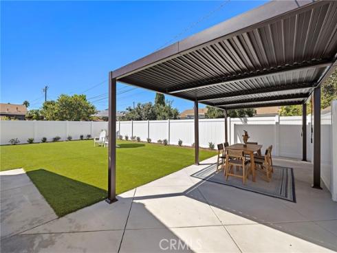674 Senate Street, Costa Mesa, CA