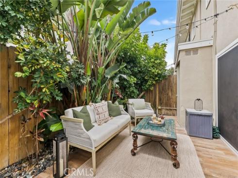 1741 Tustin 1A Avenue, Costa Mesa, CA