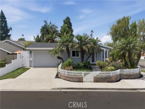 3281 Michigan Avenue, Costa Mesa, CA