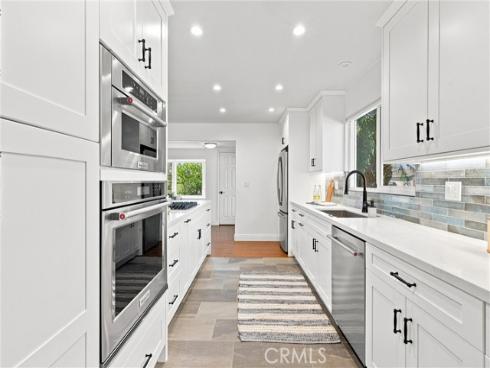 3281 Michigan Avenue, Costa Mesa, CA