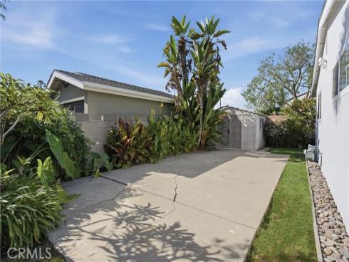 3281 Michigan Avenue, Costa Mesa, CA