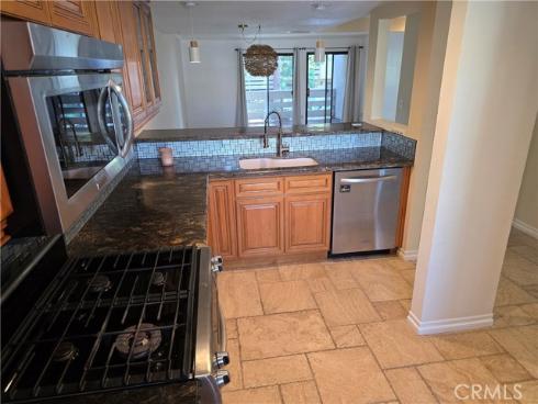 435 Bryson Springs 38 , Costa Mesa, CA