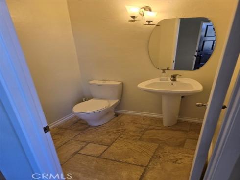 435 Bryson Springs 38 , Costa Mesa, CA