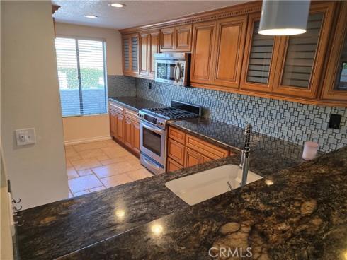 435 Bryson Springs 38 , Costa Mesa, CA