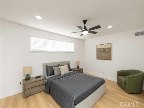 160 Yorktown , Costa Mesa, CA
