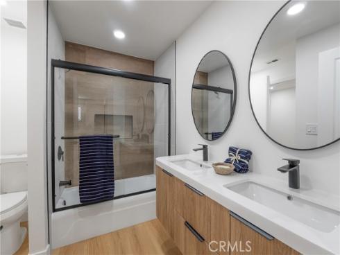 160 Yorktown , Costa Mesa, CA
