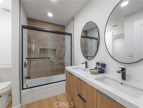 160  Yorktown  , Costa Mesa, CA