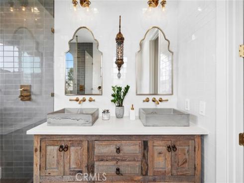 273 Mesa , Costa Mesa, CA
