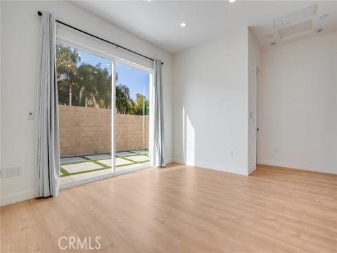 1822 Pomona , Costa Mesa, CA
