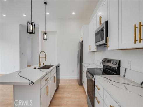 1822 Pomona , Costa Mesa, CA