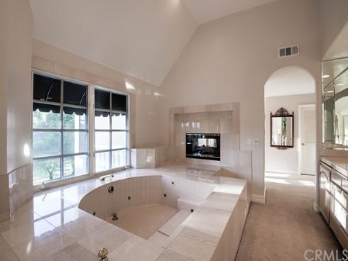 49  Augusta  , Coto de Caza, CA