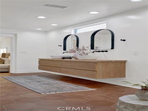 31682  Via Coyote  , Coto de Caza, CA