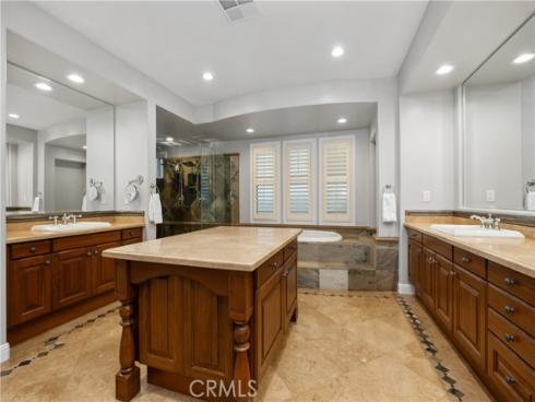 1  Running Brook   Drive, Coto de Caza, CA