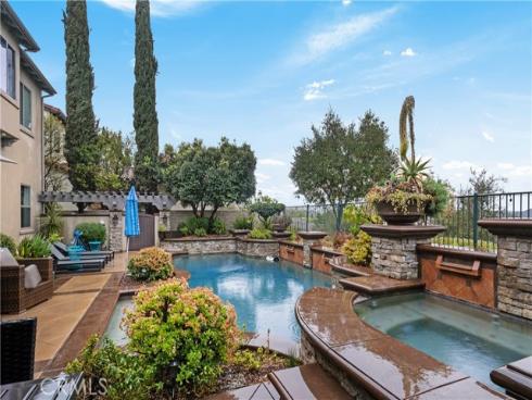 1  Running Brook   Drive, Coto de Caza, CA