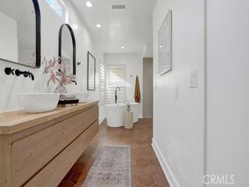 31682  Via Coyote  , Coto de Caza, CA