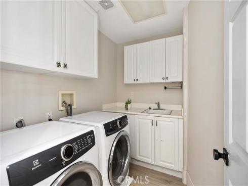 1  Roberts   Drive, Coto de Caza, CA