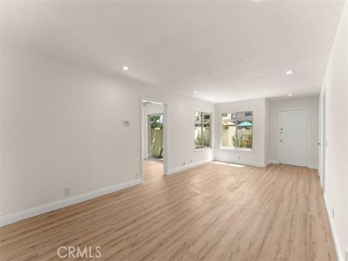 9866  Lido  20  Way, Cypress, CA