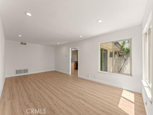 9866  Lido  20  Way, Cypress, CA