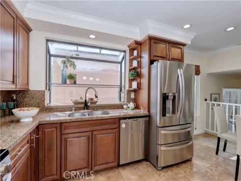 6906  Molokai  , Cypress, CA