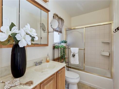 6906  Molokai  , Cypress, CA