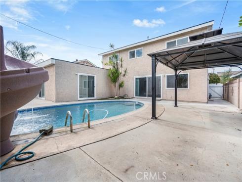 10202  Aqueduct  , Cypress, CA
