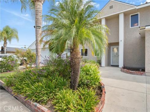 10202  Aqueduct  , Cypress, CA
