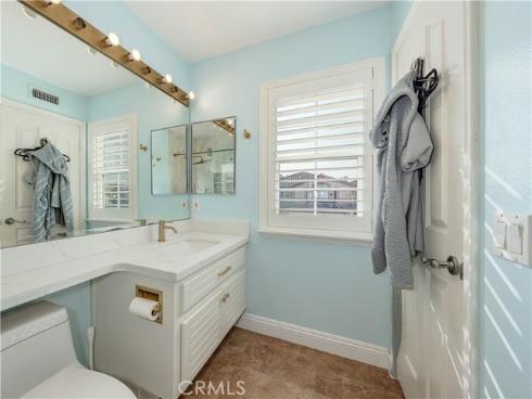 9574  Tivoli  , Cypress, CA