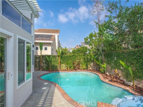 9574  Tivoli  , Cypress, CA