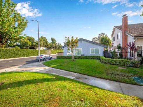 11253  Gardiners   Court, Cypress, CA