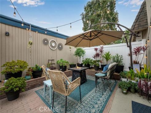 4385  Larwin  , Cypress, CA