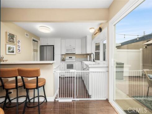 4385  Larwin  , Cypress, CA