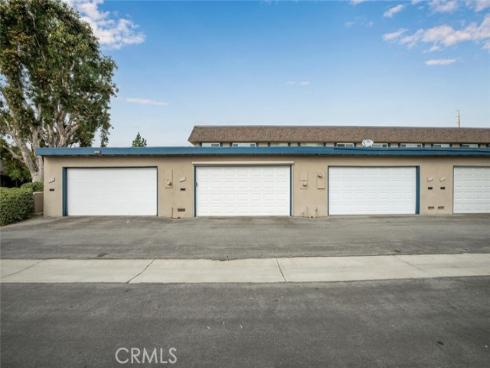 4385  Larwin  , Cypress, CA