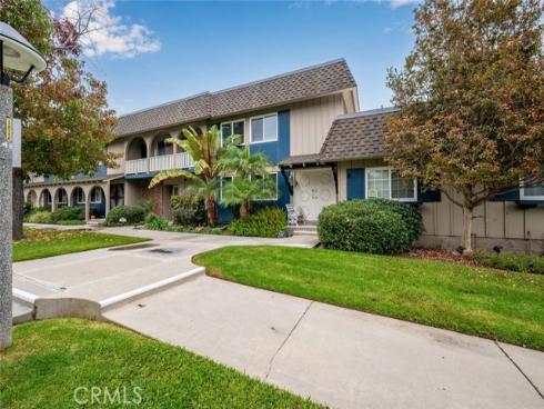 4385  Larwin  , Cypress, CA