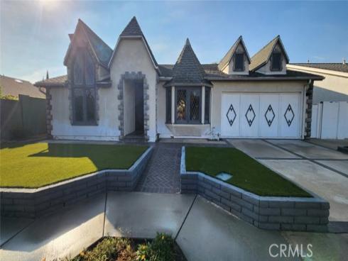 10455 Santa Marta Street