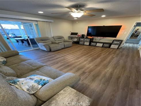 10362 Aurelia , Cypress, CA