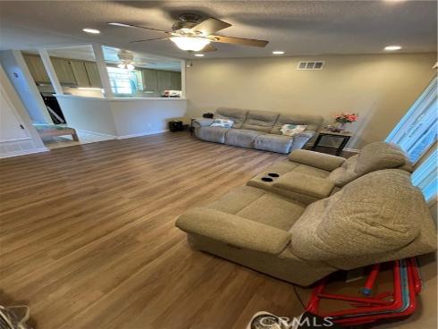 10362 Aurelia , Cypress, CA