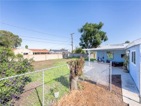 5511  Kanel  , Cypress, CA