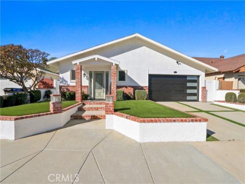 5633 Lakia , Cypress, CA
