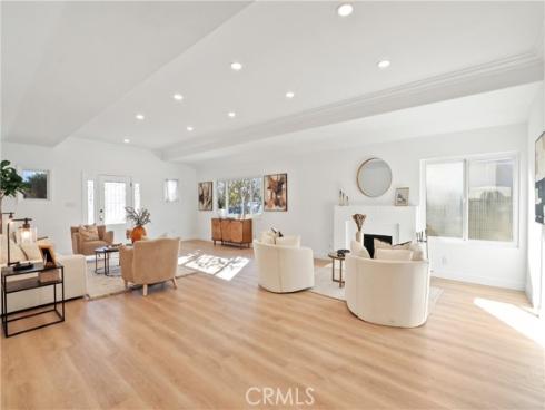 5633 Lakia , Cypress, CA