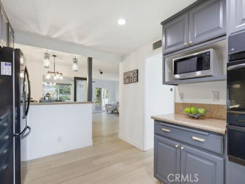 10232 Hialeah , Cypress, CA