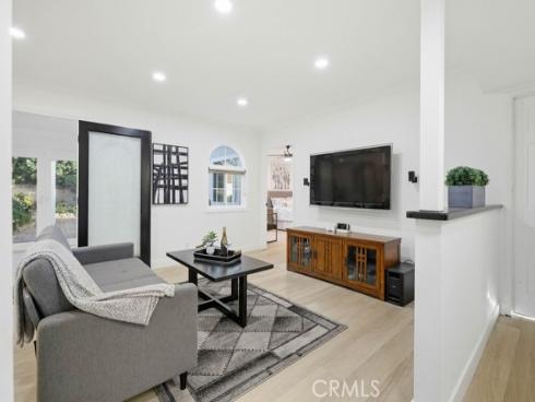 10232 Hialeah , Cypress, CA